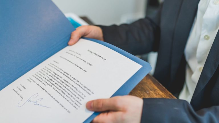Délai entre contrat de réservation et acte de vente : quel délai ?