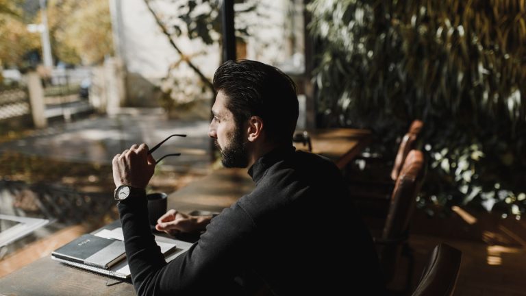 Je n’ai pas envie de travailler : baisse de motivation, comment agir