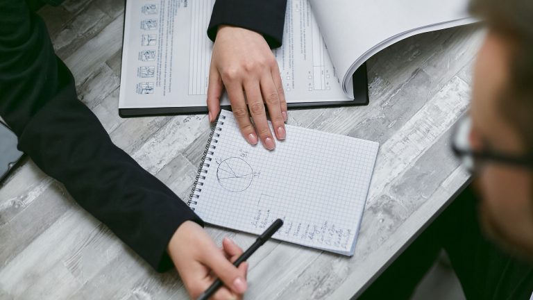 Dossier de compétences : structure, modèle et conseils pour convaincre
