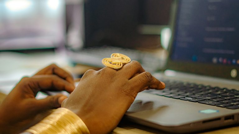 Vendre son or à Paris : estimation au cours du jour par un expert